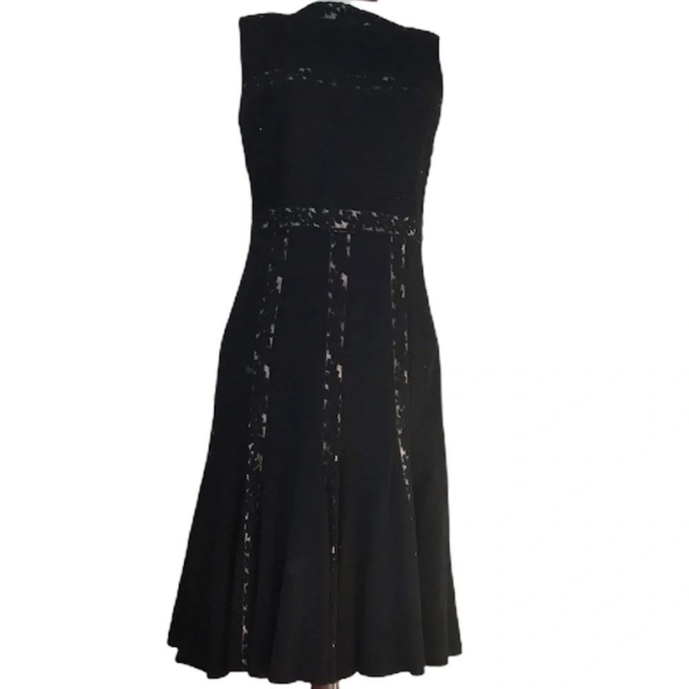 Tadashi Shoji Pintuck Jersey And Lace Dress - Picture 2 of 6